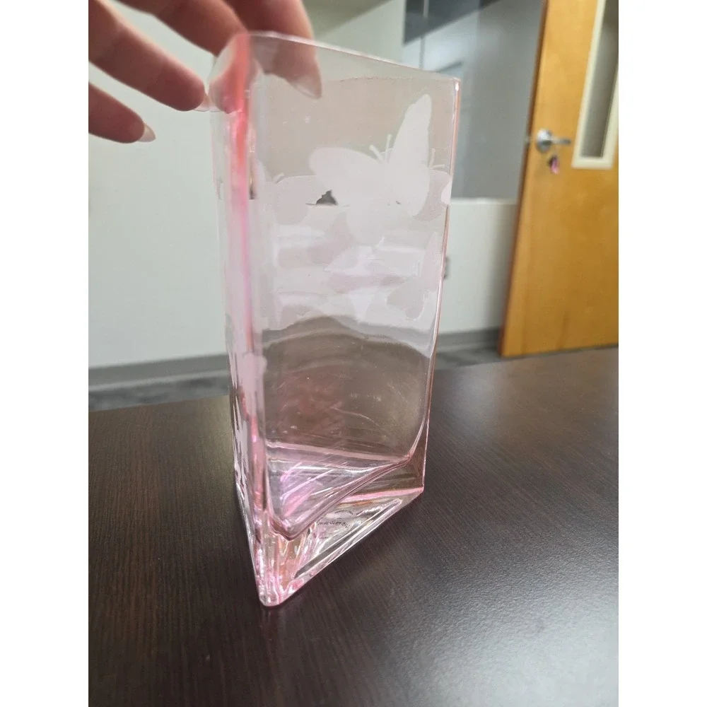 Vintage‎ Butterfly Motif Pink Depression Glass Vase Butterfly